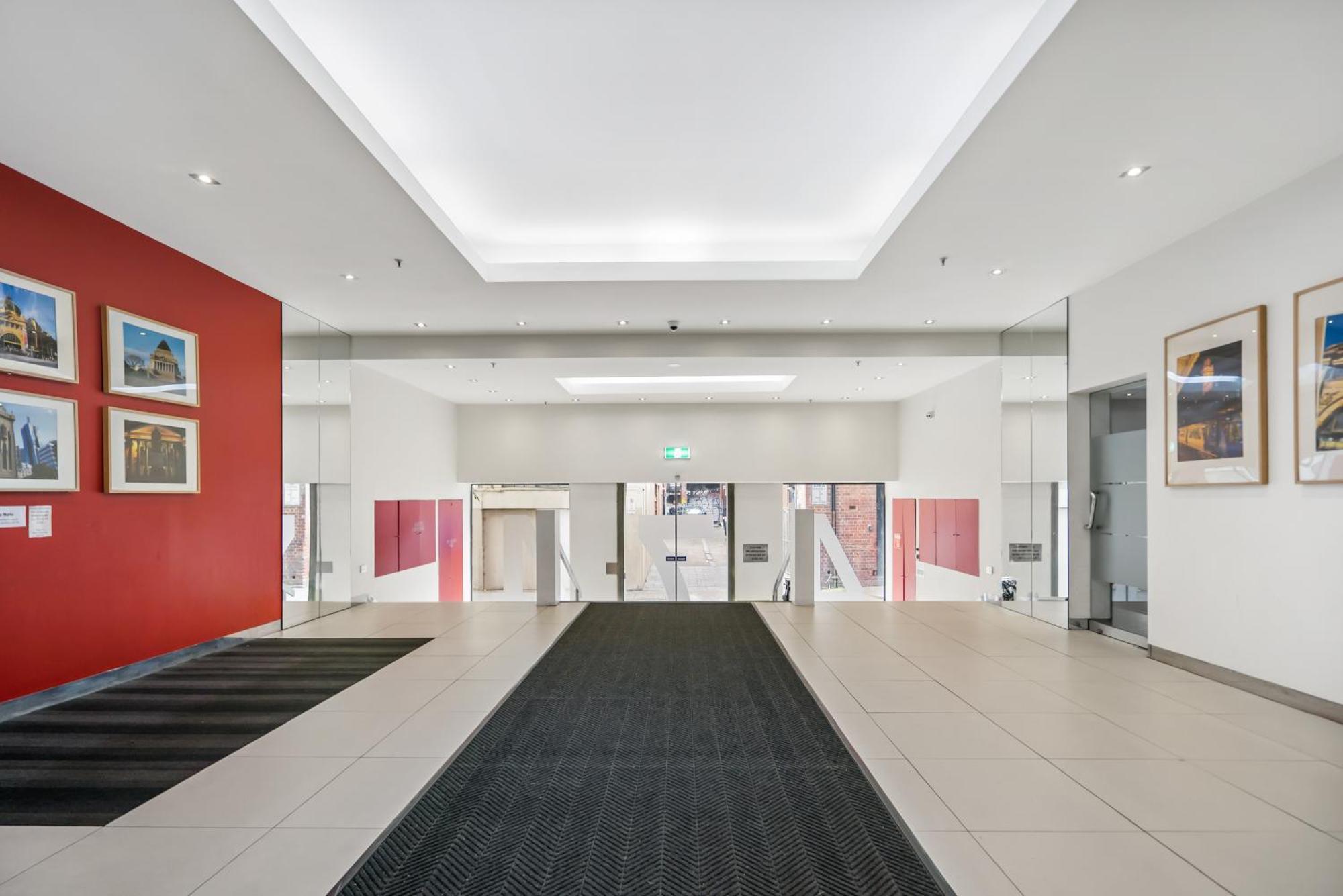 Apartment Stunning River View On Flinders Street *